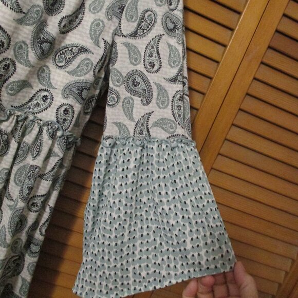 Style & Co top Romantic Boho Sage Green & black lightweight pullover size L - Picture 6 of 7